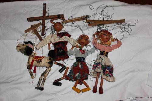4 1950's Pelham puppets in need of TLC